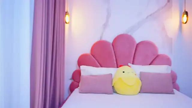 Girls and cam to cam: Watch as these sophisticated entertainers uncover their stunning costumes and curvaceous curves online!