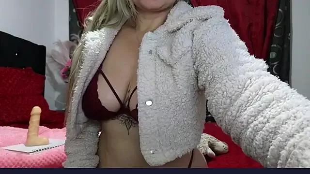 scarletteowens from StripChat is Freechat