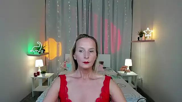 Girls and cam to cam: Watch as these sophisticated entertainers uncover their stunning costumes and curvaceous curves online!