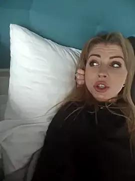 Scromnica94 from StripChat is Freechat