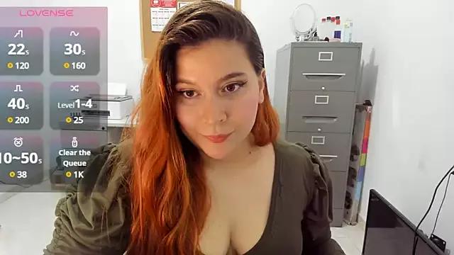 secretarysquirt from StripChat is Freechat