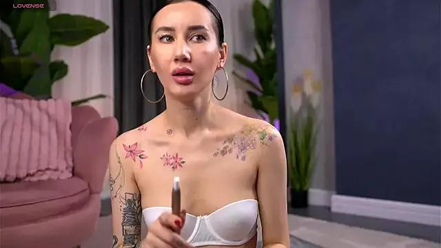 Girls and cam to cam: Watch as these sophisticated entertainers uncover their stunning costumes and curvaceous curves online!