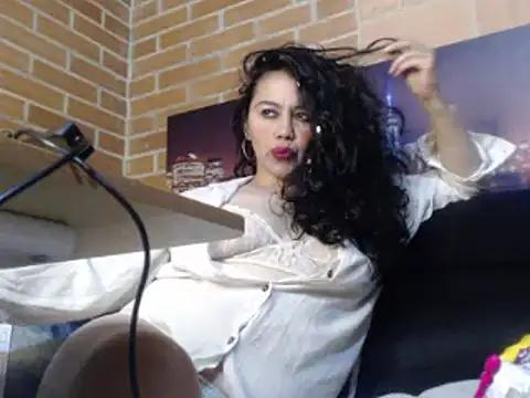 Girls and cam to cam: Watch as these sophisticated entertainers uncover their stunning costumes and curvaceous curves online!