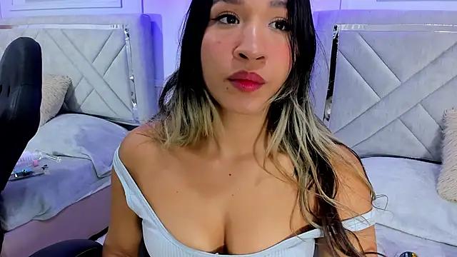 Sexy-Perverted from StripChat is Freechat