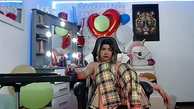 Girls and cam to cam: Watch as these sophisticated entertainers uncover their stunning costumes and curvaceous curves online!