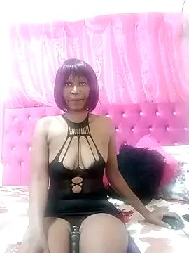 SexyBootie from StripChat is Freechat