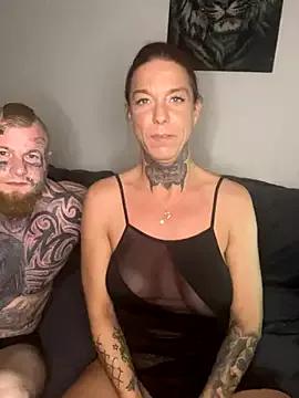 Girls and cam to cam: Watch as these sophisticated entertainers uncover their stunning costumes and curvaceous curves online!