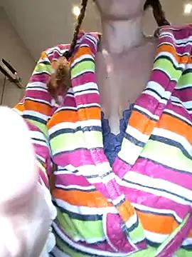Girls and cam to cam: Watch as these sophisticated entertainers uncover their stunning costumes and curvaceous curves online!