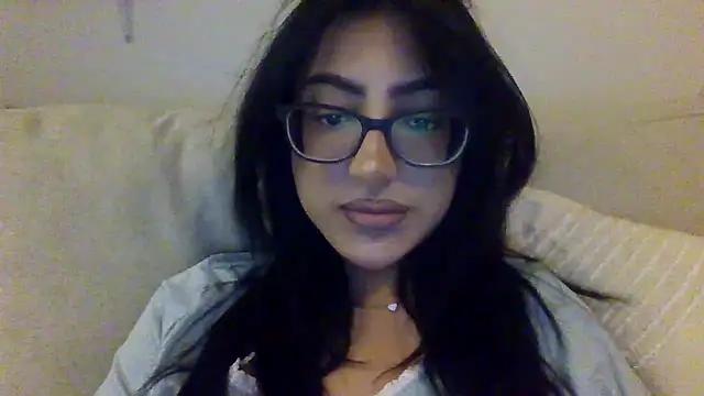 SexySophiaUK from StripChat is Freechat