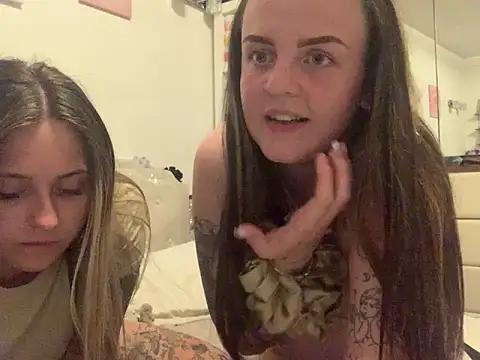 Girls and cam to cam: Watch as these sophisticated entertainers uncover their stunning costumes and curvaceous curves online!