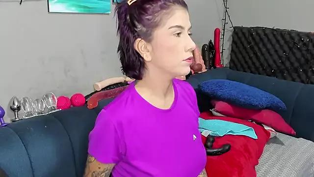 Girls and cam to cam: Watch as these sophisticated entertainers uncover their stunning costumes and curvaceous curves online!