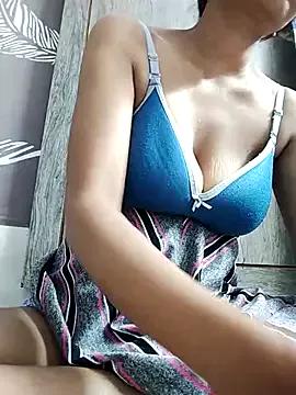 shalini_fire from StripChat is Freechat