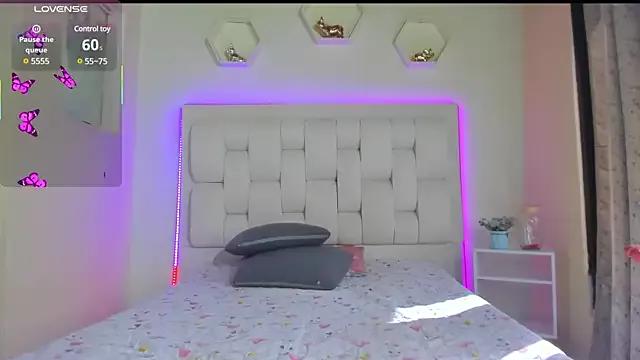 Girls and cam to cam: Watch as these sophisticated entertainers uncover their stunning costumes and curvaceous curves online!