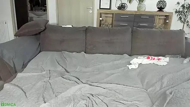 ShantallMilf from StripChat is Freechat