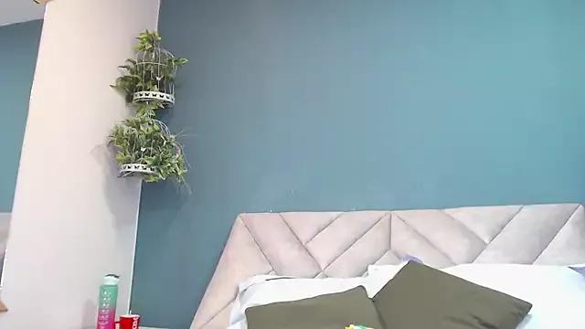 Girls and cam to cam: Watch as these sophisticated entertainers uncover their stunning costumes and curvaceous curves online!