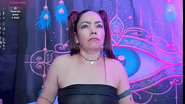 Girls and cam to cam: Watch as these sophisticated entertainers uncover their stunning costumes and curvaceous curves online!