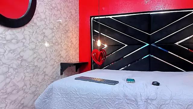 SHARON_BIGBOOBS__ from StripChat is Freechat