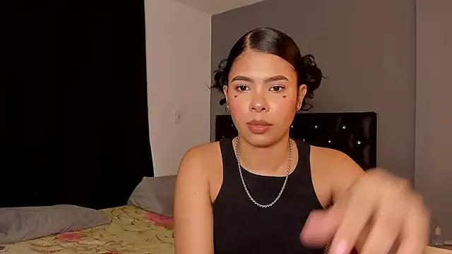SharonStar13 from StripChat is Freechat