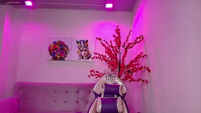 Girls and cam to cam: Watch as these sophisticated entertainers uncover their stunning costumes and curvaceous curves online!