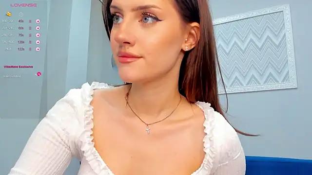 Girls and cam to cam: Watch as these sophisticated entertainers uncover their stunning costumes and curvaceous curves online!