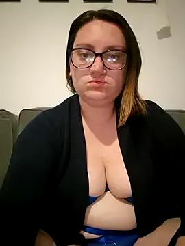 Skylar4Use from StripChat is Freechat
