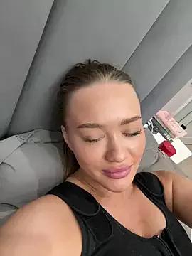 SkylarVoxx from StripChat is Freechat