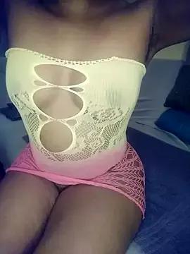 smalltitiz from StripChat is Freechat