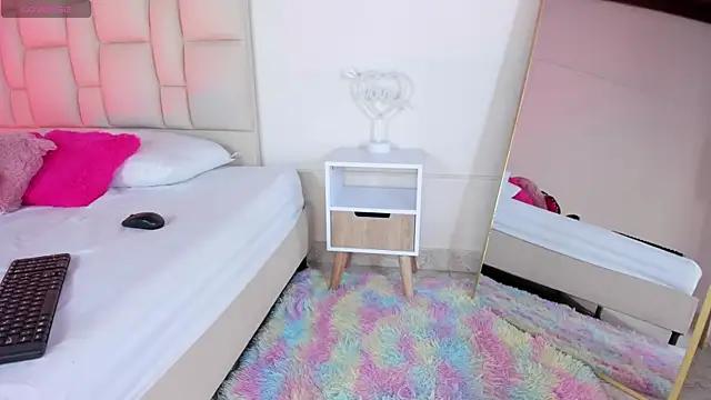 Girls and cam to cam: Watch as these sophisticated entertainers uncover their stunning costumes and curvaceous curves online!