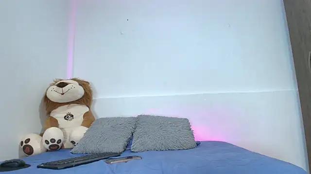sofia_hills from StripChat is Freechat