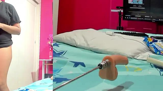 Girls and cam to cam: Watch as these sophisticated entertainers uncover their stunning costumes and curvaceous curves online!