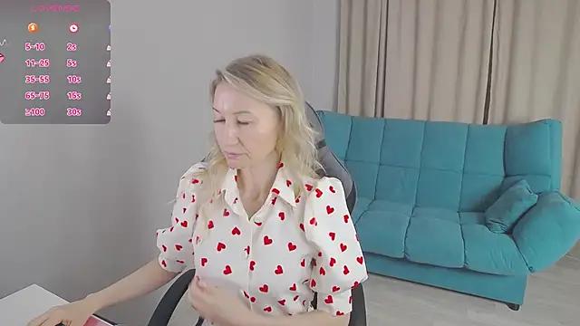 Girls and cam to cam: Watch as these sophisticated entertainers uncover their stunning costumes and curvaceous curves online!