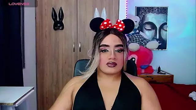 Girls and cam to cam: Watch as these sophisticated entertainers uncover their stunning costumes and curvaceous curves online!