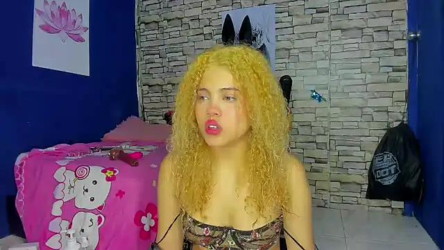 Girls and cam to cam: Watch as these sophisticated entertainers uncover their stunning costumes and curvaceous curves online!