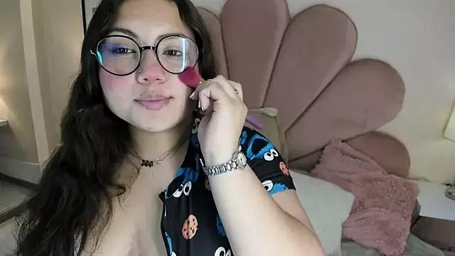 Girls and cam to cam: Watch as these sophisticated entertainers uncover their stunning costumes and curvaceous curves online!