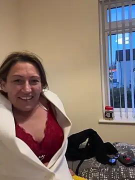 Girls and cam to cam: Watch as these sophisticated entertainers uncover their stunning costumes and curvaceous curves online!