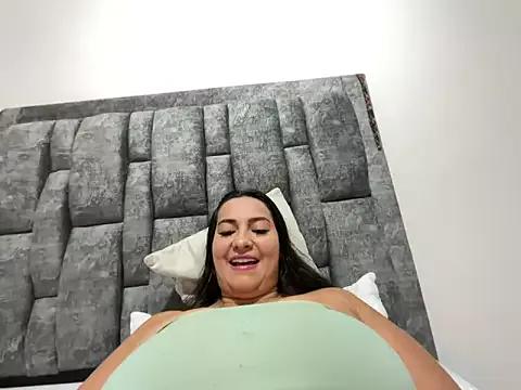Girls and cam to cam: Watch as these sophisticated entertainers uncover their stunning costumes and curvaceous curves online!