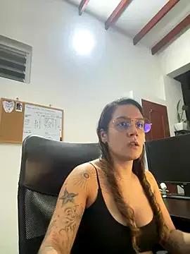 Girls and cam to cam: Watch as these sophisticated entertainers uncover their stunning costumes and curvaceous curves online!