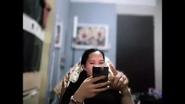 SophiaCourthaway from StripChat is Freechat