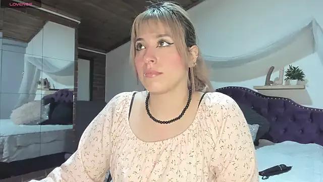 Girls and cam to cam: Watch as these sophisticated entertainers uncover their stunning costumes and curvaceous curves online!