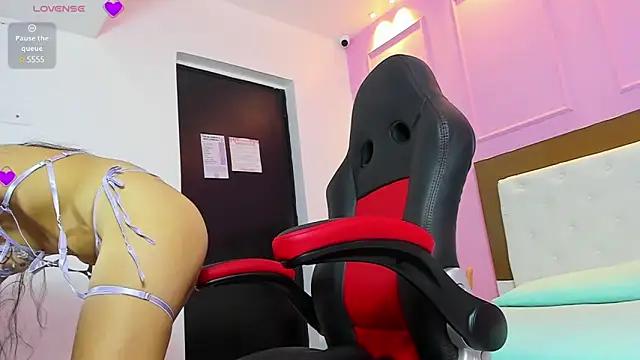 Girls and cam to cam: Watch as these sophisticated entertainers uncover their stunning costumes and curvaceous curves online!