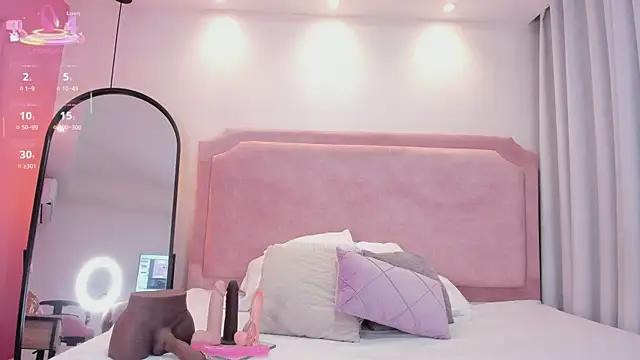 Girls and cam to cam: Watch as these sophisticated entertainers uncover their stunning costumes and curvaceous curves online!