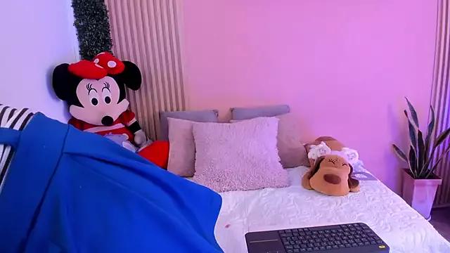 Girls and cam to cam: Watch as these sophisticated entertainers uncover their stunning costumes and curvaceous curves online!