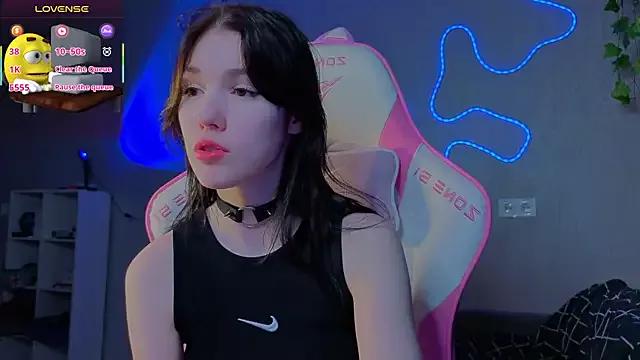 Girls and cam to cam: Watch as these sophisticated entertainers uncover their stunning costumes and curvaceous curves online!