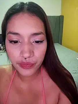 Sophie_tomsonp from StripChat is Freechat