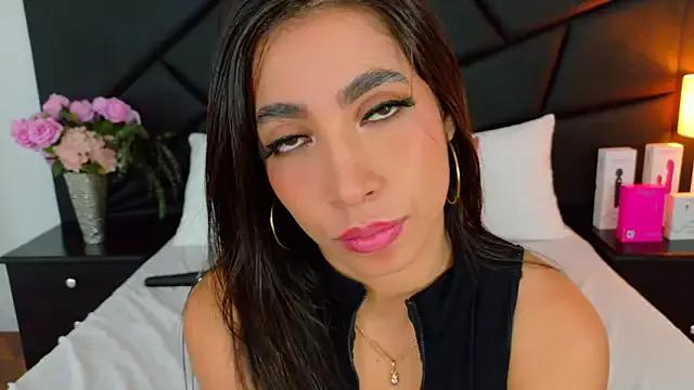 Girls and cam to cam: Watch as these sophisticated entertainers uncover their stunning costumes and curvaceous curves online!
