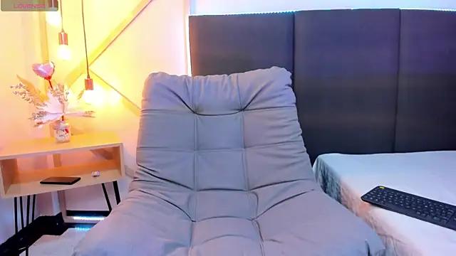 Girls and cam to cam: Watch as these sophisticated entertainers uncover their stunning costumes and curvaceous curves online!