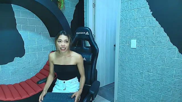 Girls and cam to cam: Watch as these sophisticated entertainers uncover their stunning costumes and curvaceous curves online!