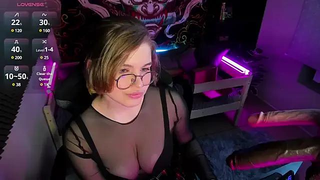 Girls and cam to cam: Watch as these sophisticated entertainers uncover their stunning costumes and curvaceous curves online!