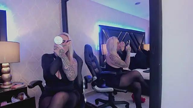 Girls and cam to cam: Watch as these sophisticated entertainers uncover their stunning costumes and curvaceous curves online!