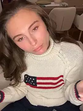 SophiiaStarr from StripChat is Freechat